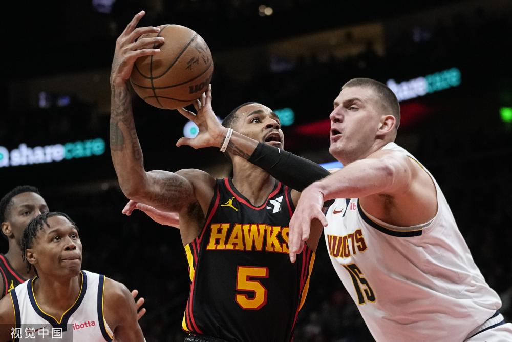 以其高水平 以其高水平