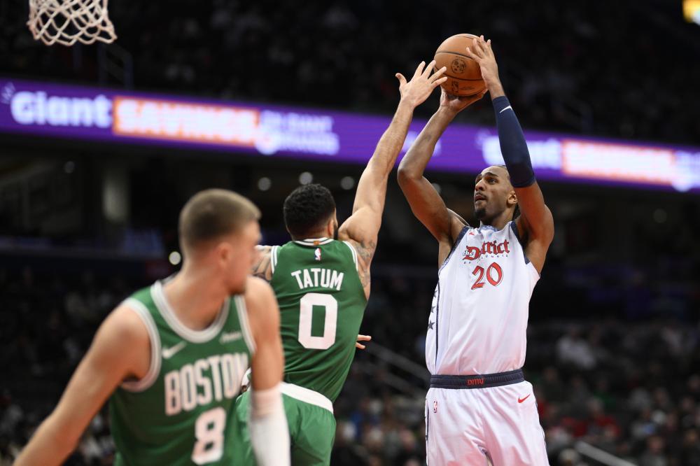 为进攻性的 为进攻性的