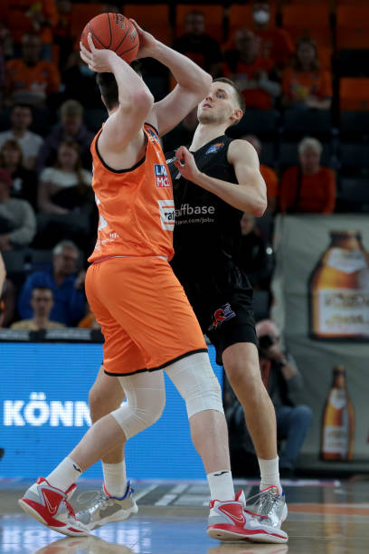 鹰队的角色 鹰队的角色